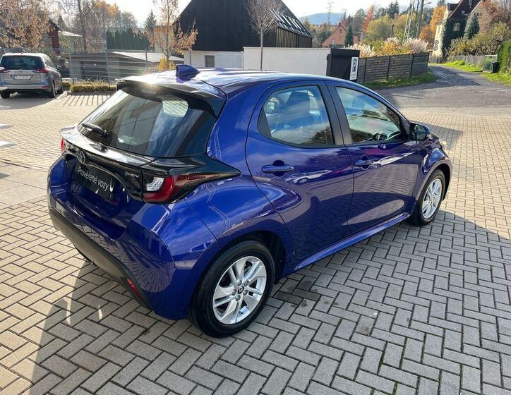 Toyota Yaris 6