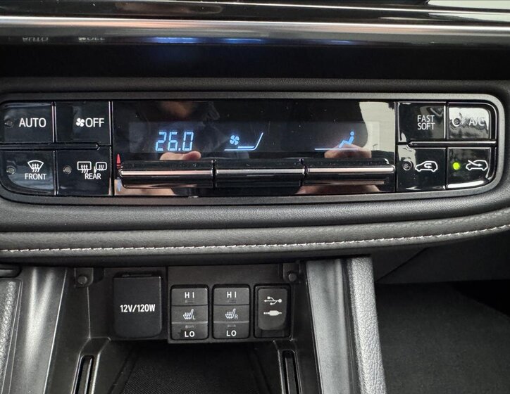 Toyota Auris Kombi 1,6 l 97 kw