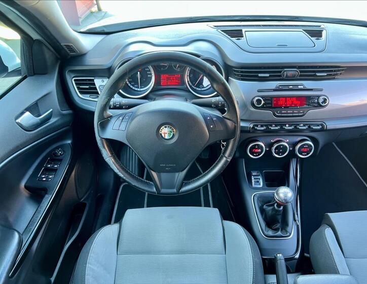 Alfa Romeo Giulietta 21