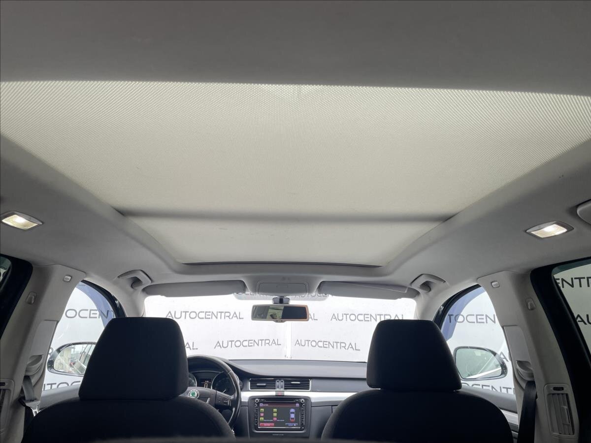 Škoda Superb Kombi 2,0 l 103 kw