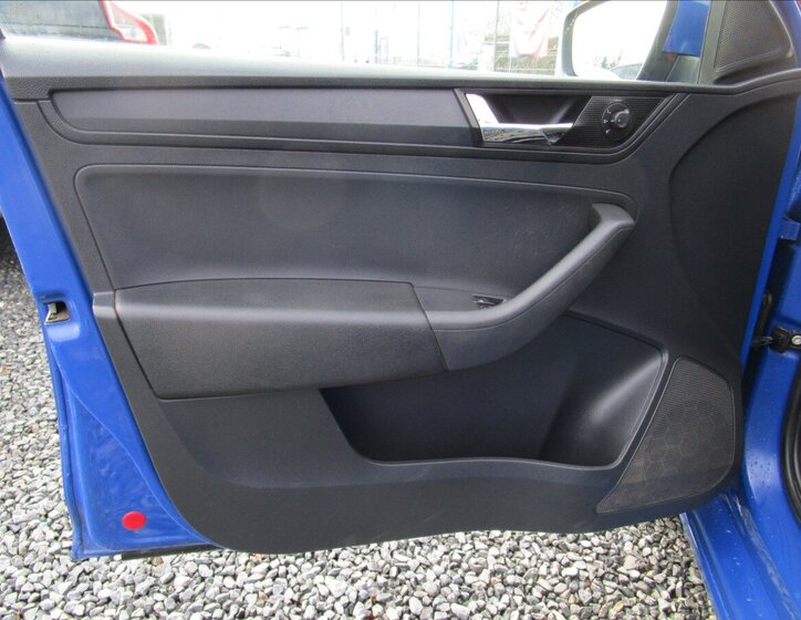 Škoda Rapid Sedan 999,0 70 kw