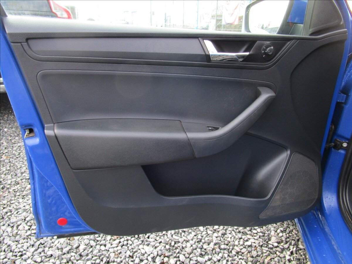 Škoda Rapid Sedan 999,0 70 kw