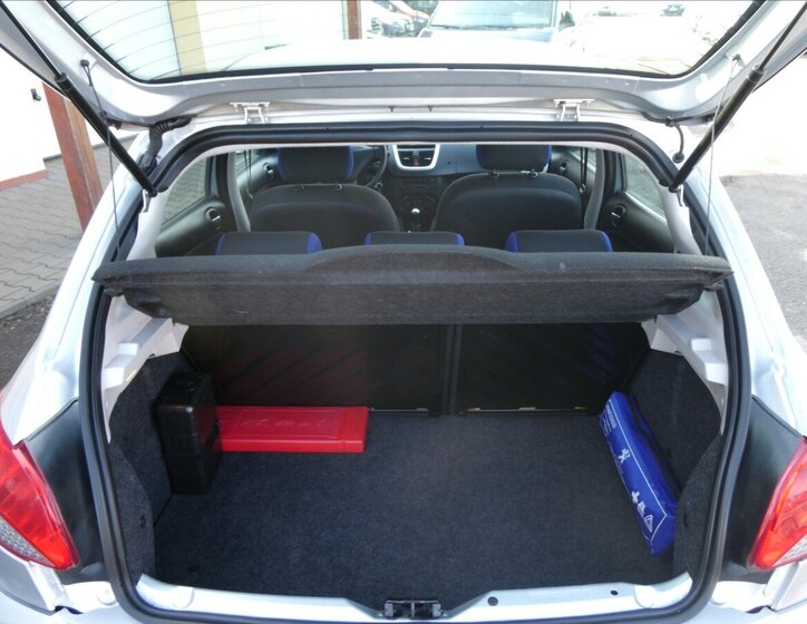 Peugeot 206 Hatchback 1,1 l 44 kw