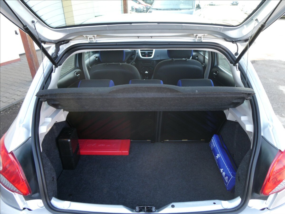 Peugeot 206 Hatchback 1,1 l 44 kw