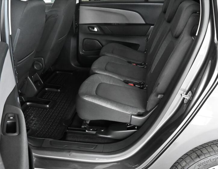 Citroën Grand C4 SpaceTourer 11
