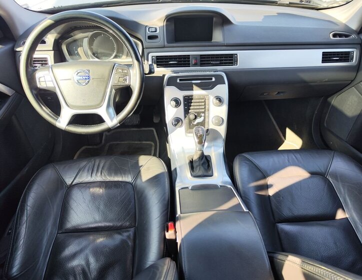 Volvo XC70 Kombi 2,4 l 158 kw