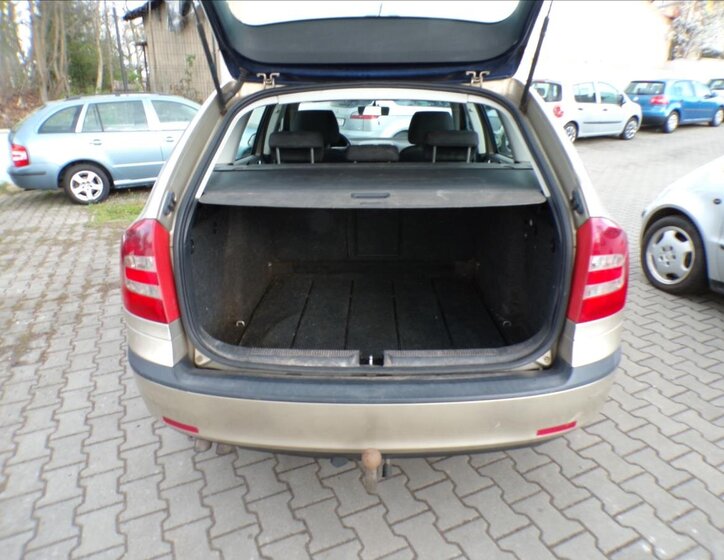 Škoda Octavia Kombi 2,0 l 103 kw