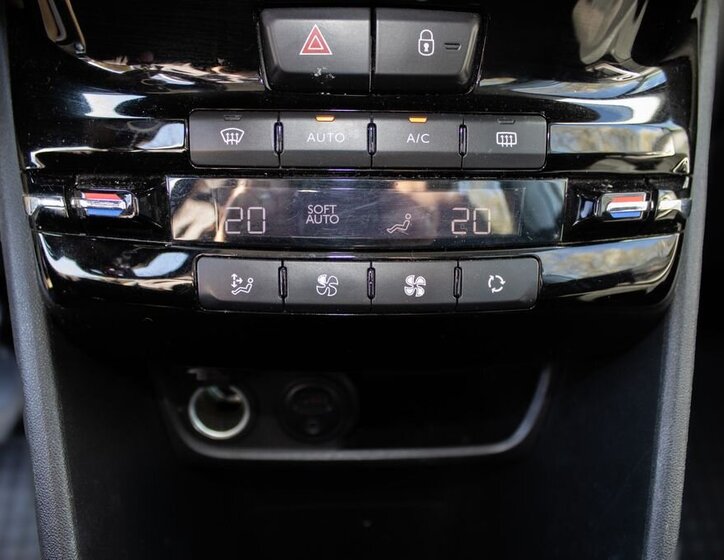 Peugeot 2008 SUV / Terénní 1,2 l 60 kw