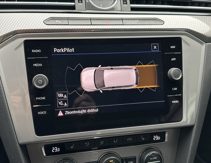 Volkswagen Passat Kombi 2,0 l 140 kw