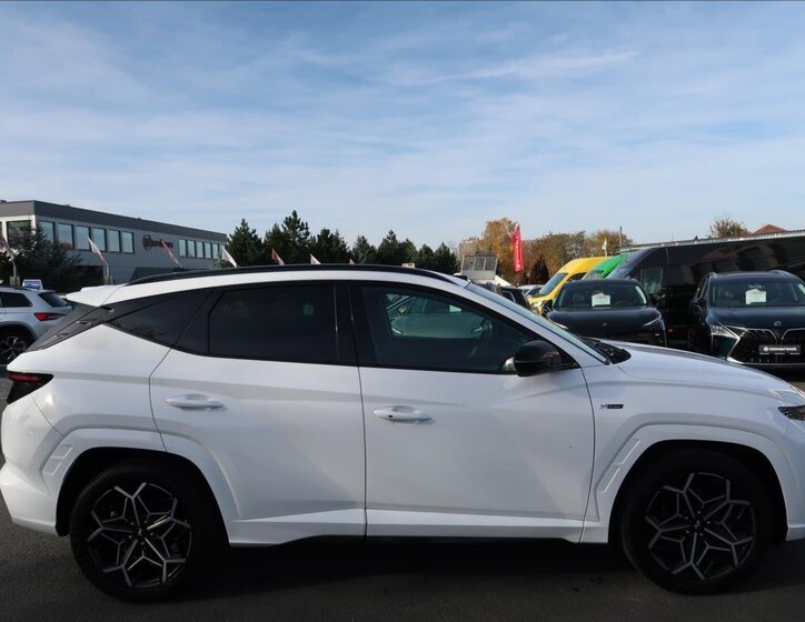 Hyundai Tucson SUV 1,6 l 110 kw