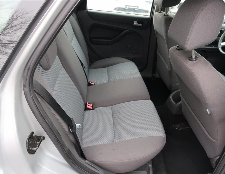 Ford Focus Hatchback 1,6 l 74 kw