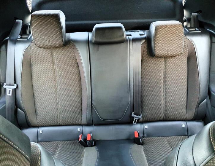 DS Automobiles DS3 Crossback 38