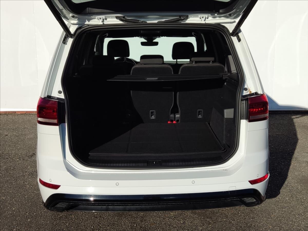 Volkswagen Touran MPV 1,5 l 110 kw