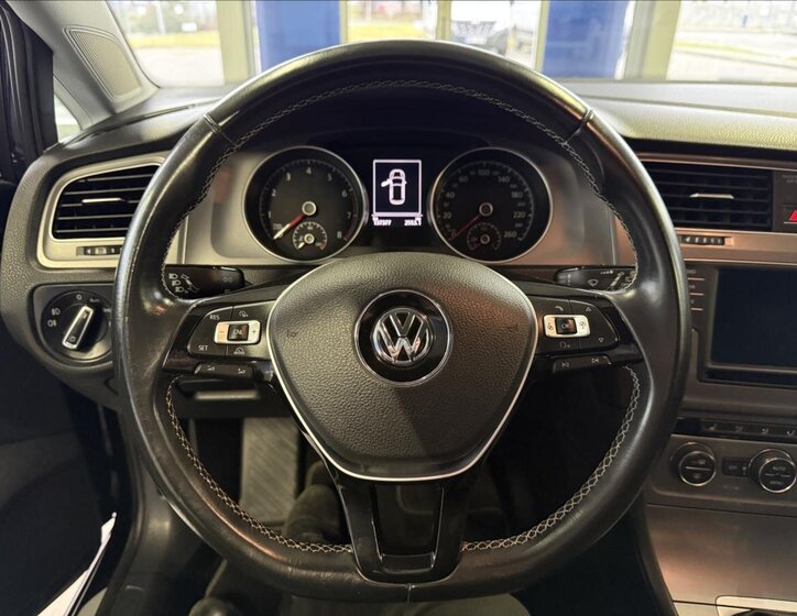 Volkswagen Golf 14