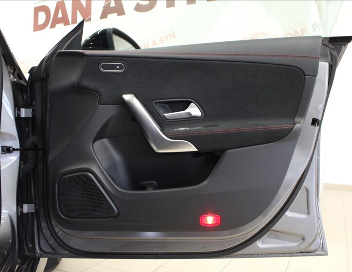 Mercedes-Benz CLA Kombi 2,0 l 140 kw