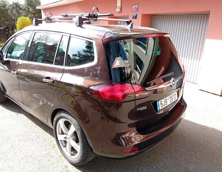 Opel Zafira 5