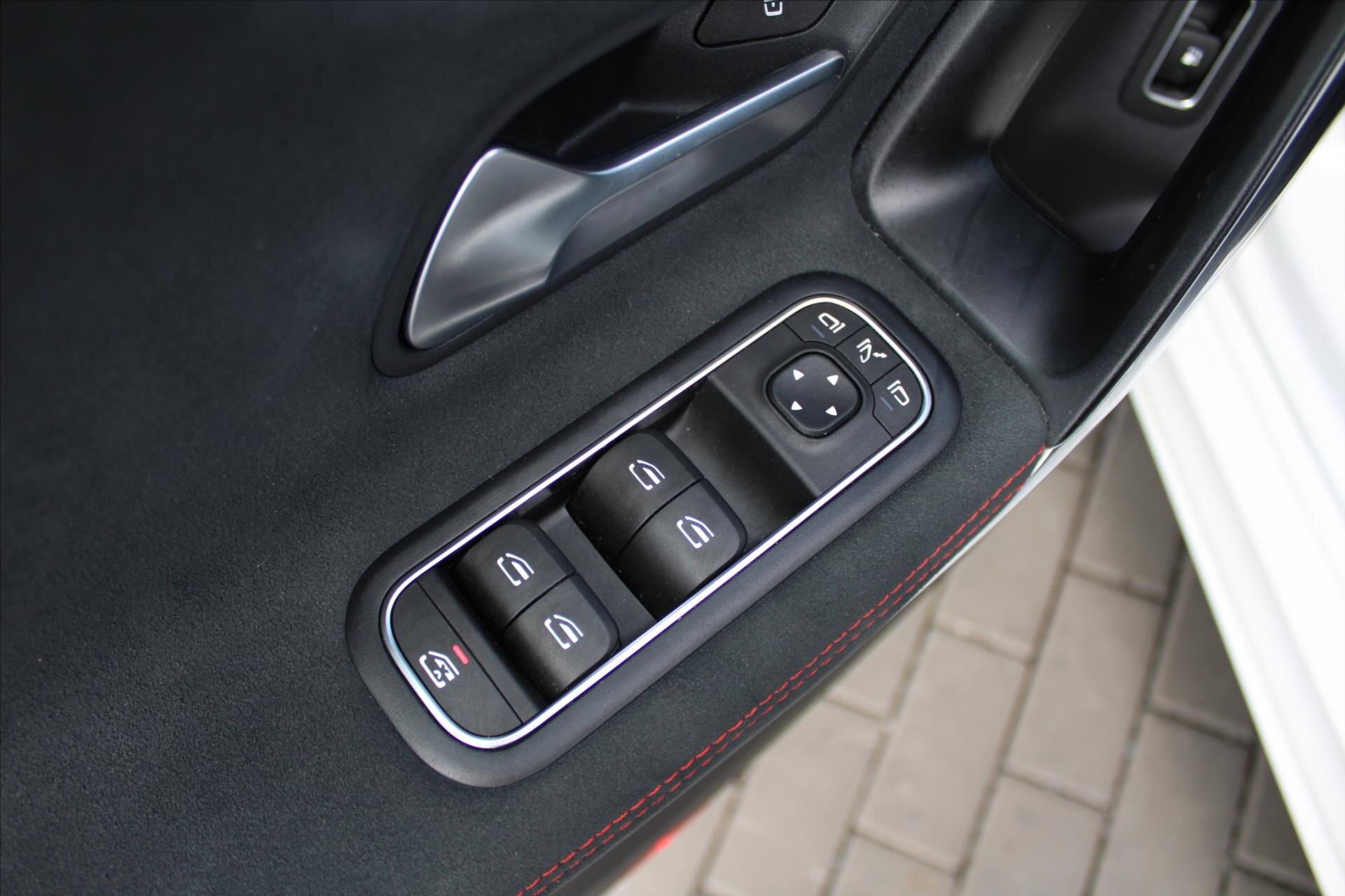 Mercedes-Benz CLA Kombi 1,3 l 193 kw