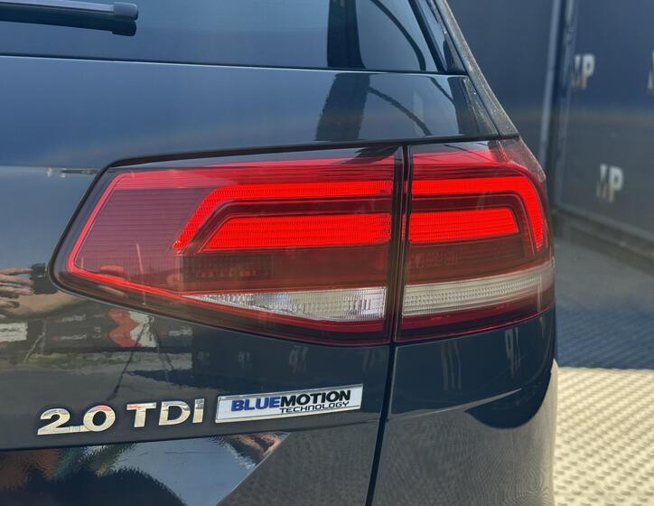 Volkswagen Passat 36