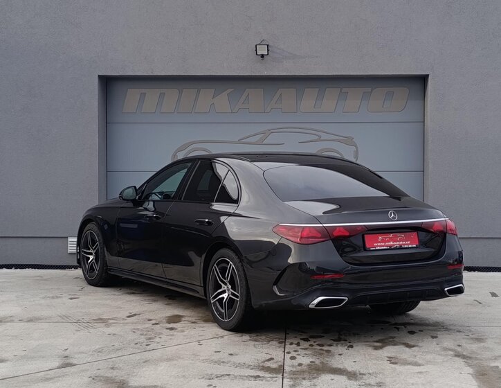 Mercedes-Benz Třídy E Sedan 2,0 l 145 kw