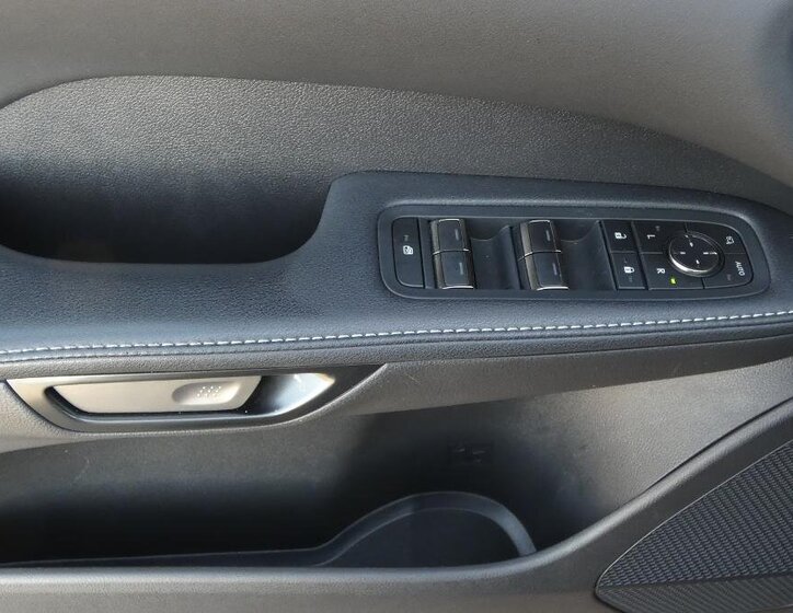 Lexus RX 350h SUV / Terénní 2,5 l 140 kw