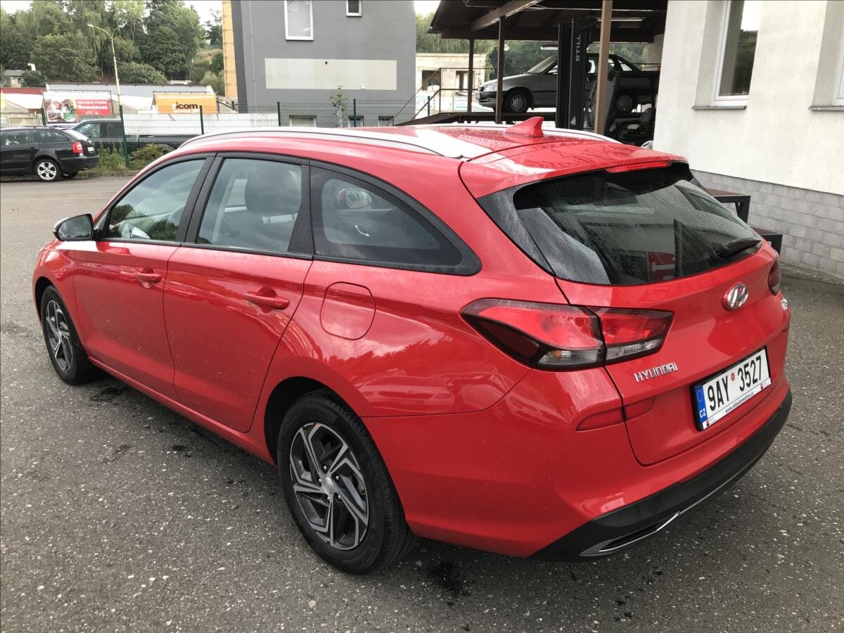Hyundai i30 Kombi 998,0 88 kw