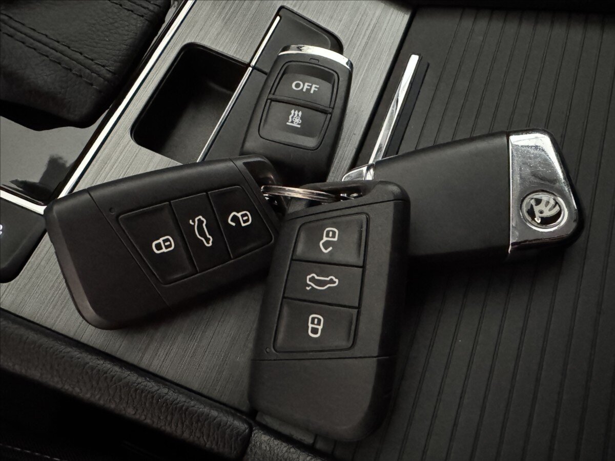 Škoda Superb Kombi 1,4 l 160 kw