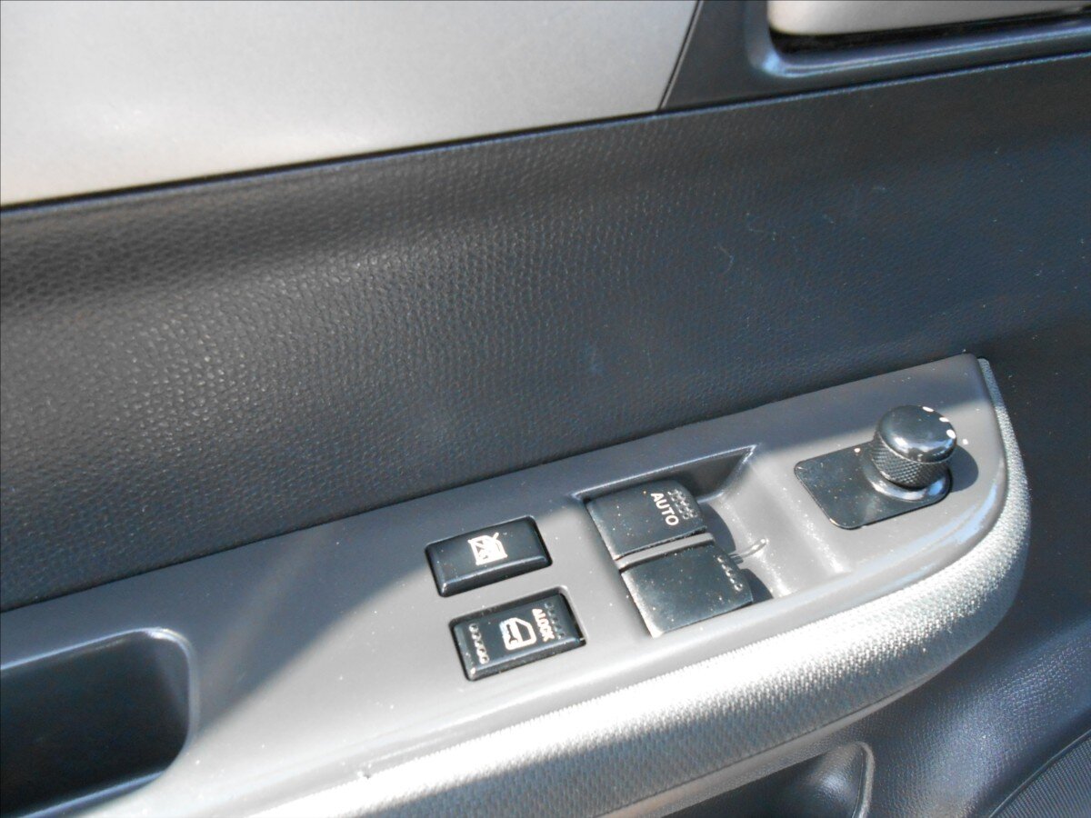 Suzuki Swift Hatchback 1,3 l 67 kw