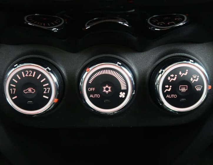 Mitsubishi ASX SUV / Terénní 1,6 l 86 kw