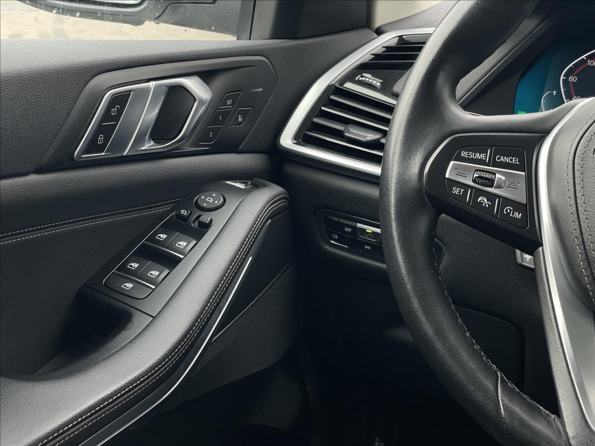 BMW X5 SUV 3,0 l 245 kw