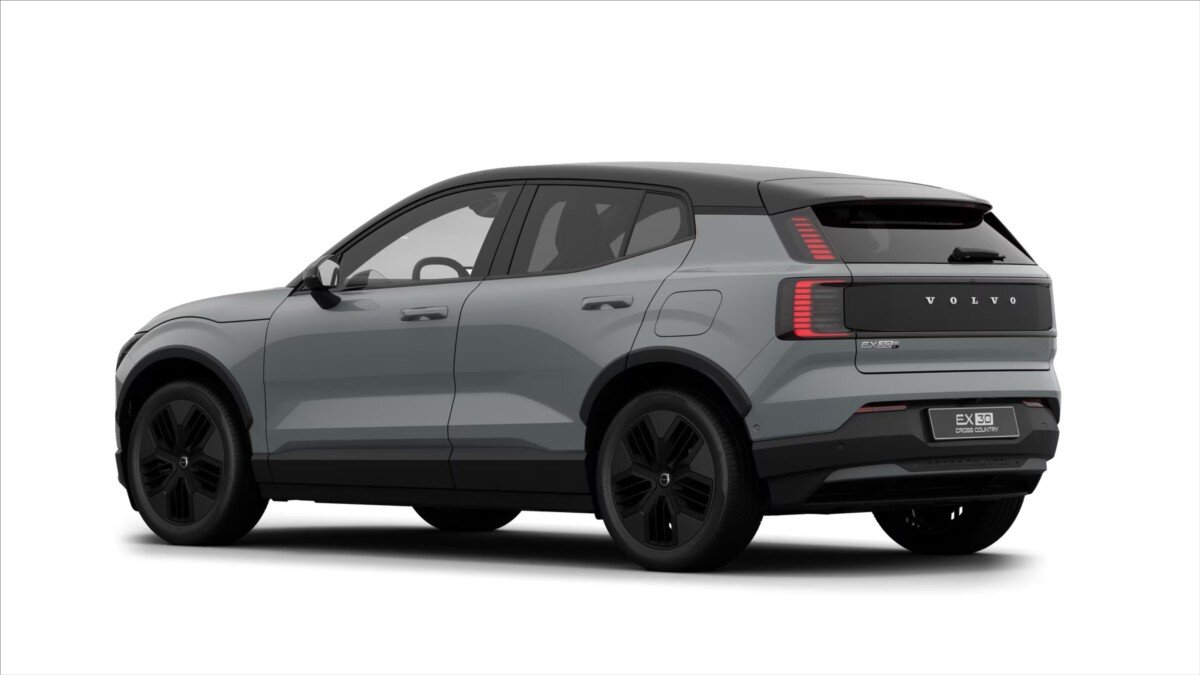 Volvo EX30 SUV / Terénní 0,0 315 kw