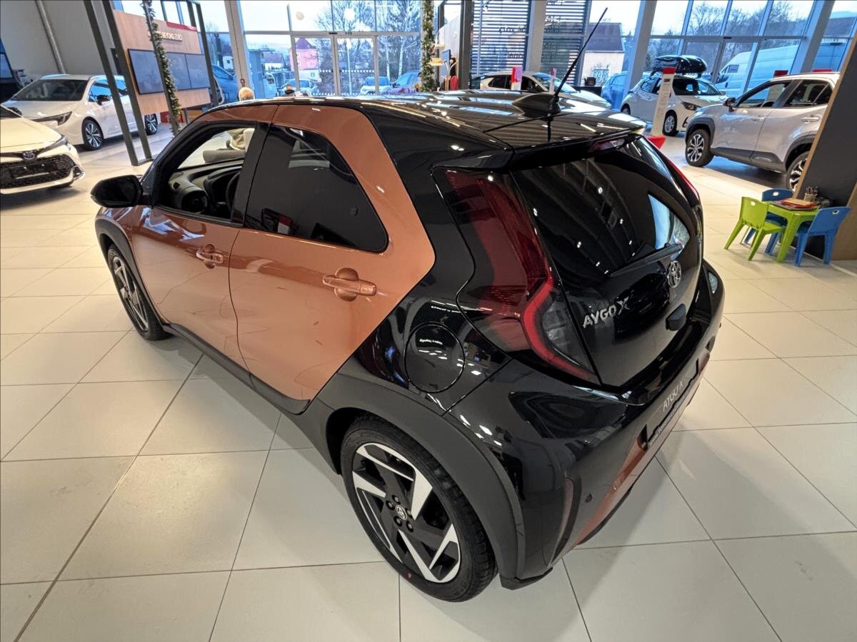 Toyota Aygo Hatchback 1,5 l 85 kw