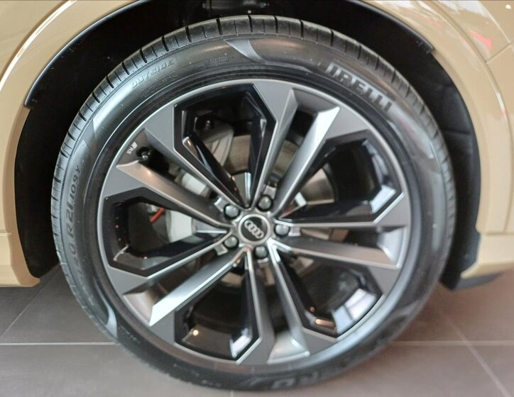 Audi Q7 SUV 3,0 l 210 kw