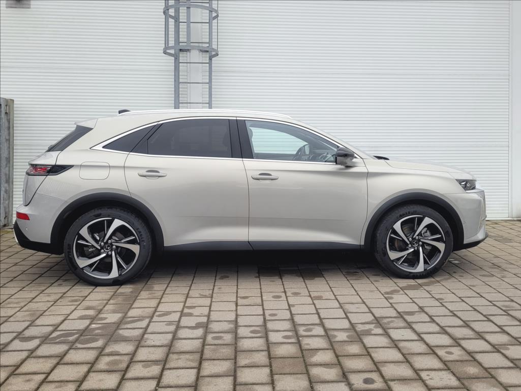 DS Automobiles DS7 Crossback