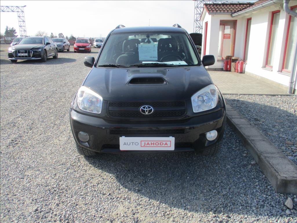Toyota RAV4 SUV / Terénní 2,0 l 85 kw