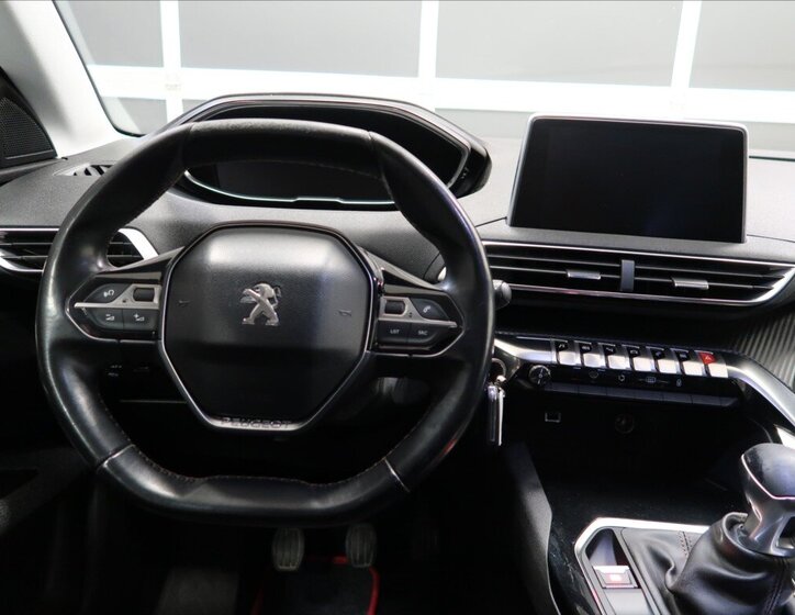 Peugeot 5008 Kombi 2,0 l 110 kw