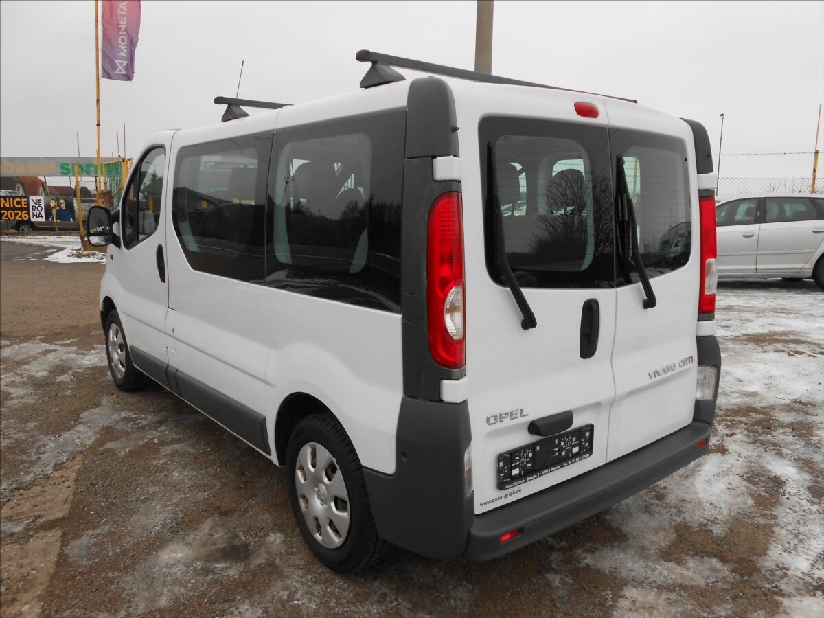 Opel Vivaro Kombi 2,0 l 84 kw