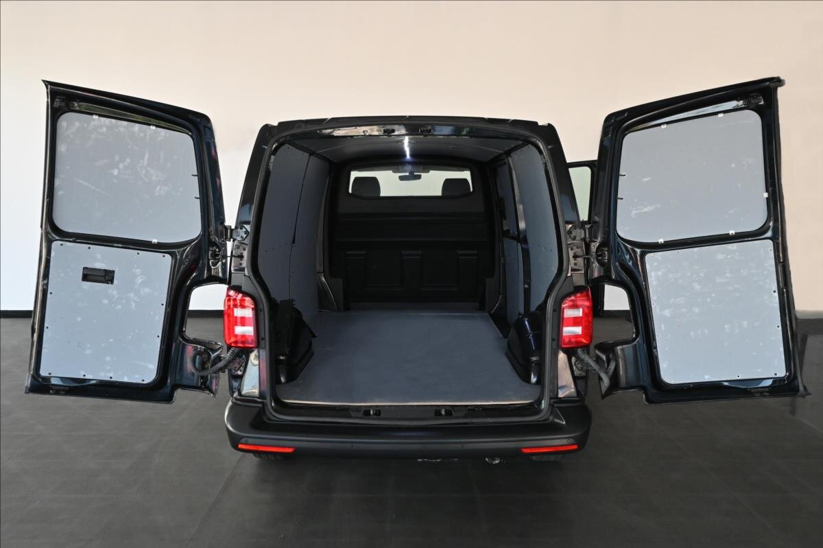 Volkswagen Transporter Skříň 2,0 l 75 kw