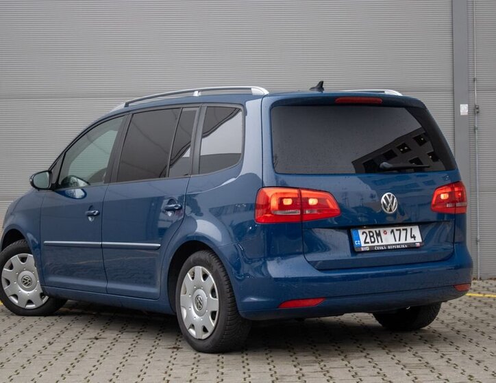 Volkswagen Touran 7