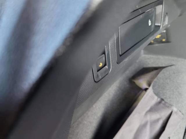 Volkswagen Tiguan SUV 2,0 l 235 kw