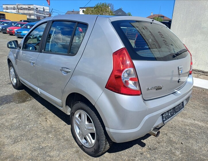 Dacia Sandero 6