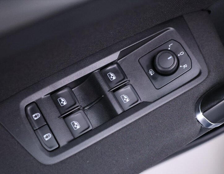 Volkswagen Touran Kombi 1,6 l 85 kw