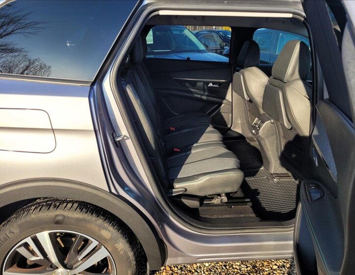 Peugeot 5008 SUV / Terénní 1,5 l 96 kw