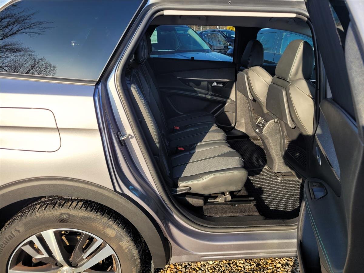 Peugeot 5008 SUV / Terénní 1,5 l 96 kw