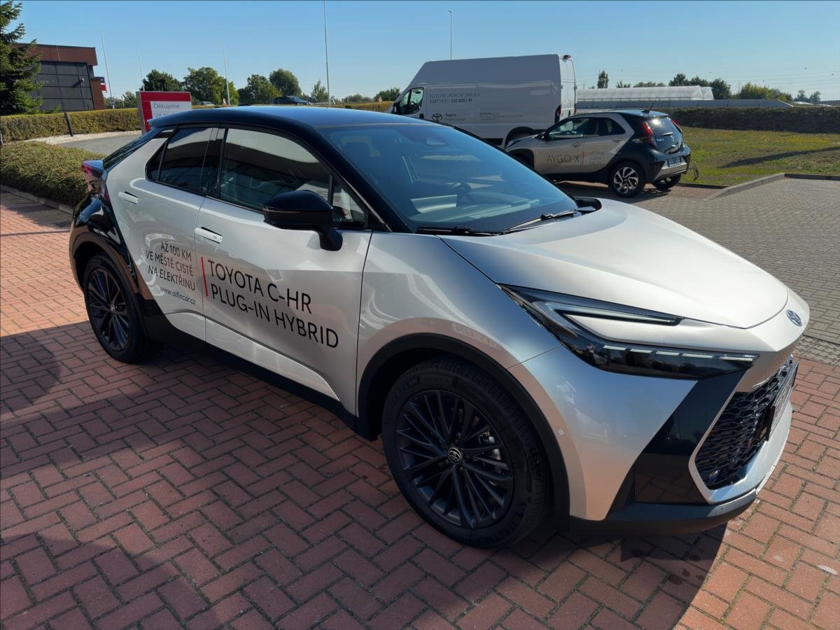 Toyota C-HR Hatchback 2,0 l 111 kw