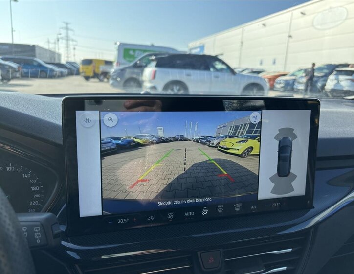 Ford Focus Kombi 998,0 92 kw