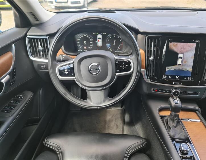 Volvo V90 23