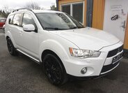 Mitsubishi Outlander SUV 2,3 l 130 kw