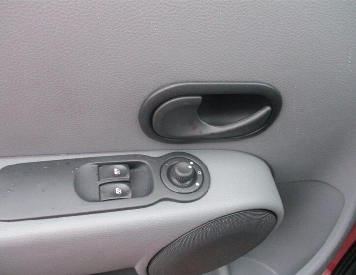 Renault Modus Hatchback 1,1 l 55 kw