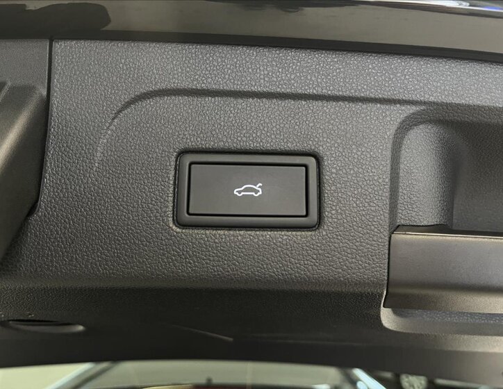 Volkswagen Touran MPV 1,5 l 110 kw