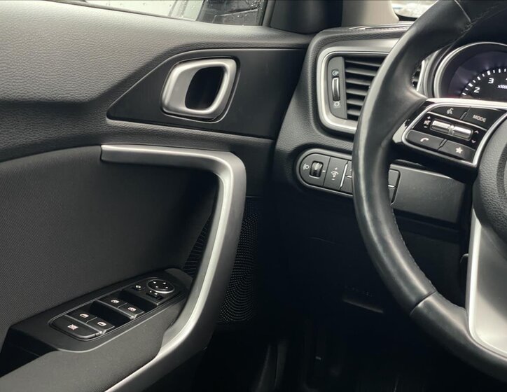 KIA Ceed Hatchback 998,0 74 kw